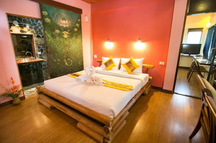ห้องทวินชั้น 1(engpha)