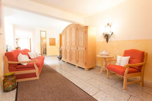 带阳台的两卧室公寓