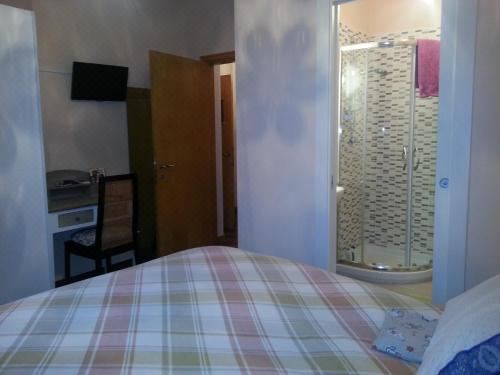 双人房（带独立浴室）