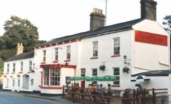 The Fountain Inn - Housity