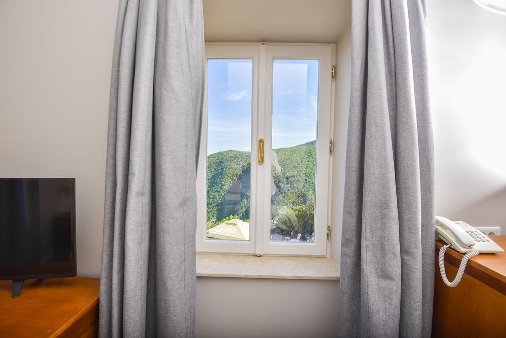 带海景的双人房