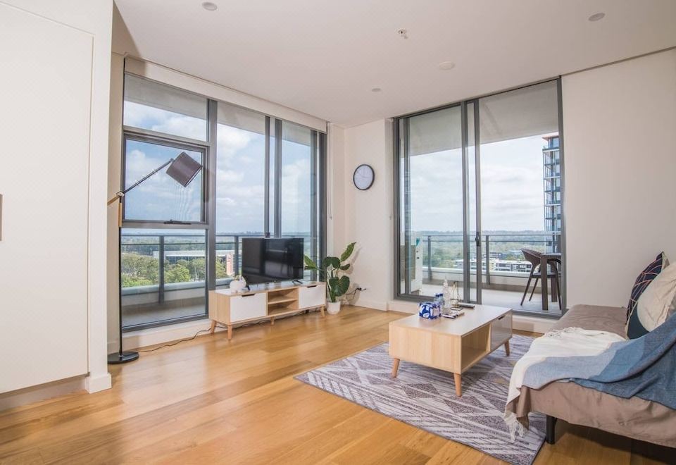 17th Level 1Bed1Bath Apt Macquaire Park+Wifi+View