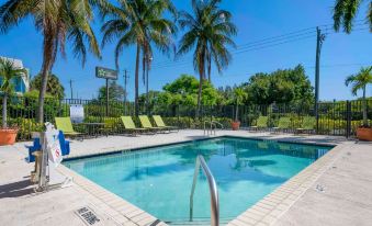 Extended Stay America Suites - West Palm Beach - Northpoint Corporate Park