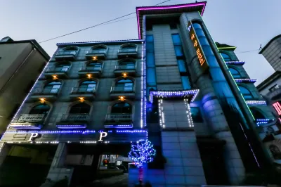 Pine Motel Các khách sạn ở 