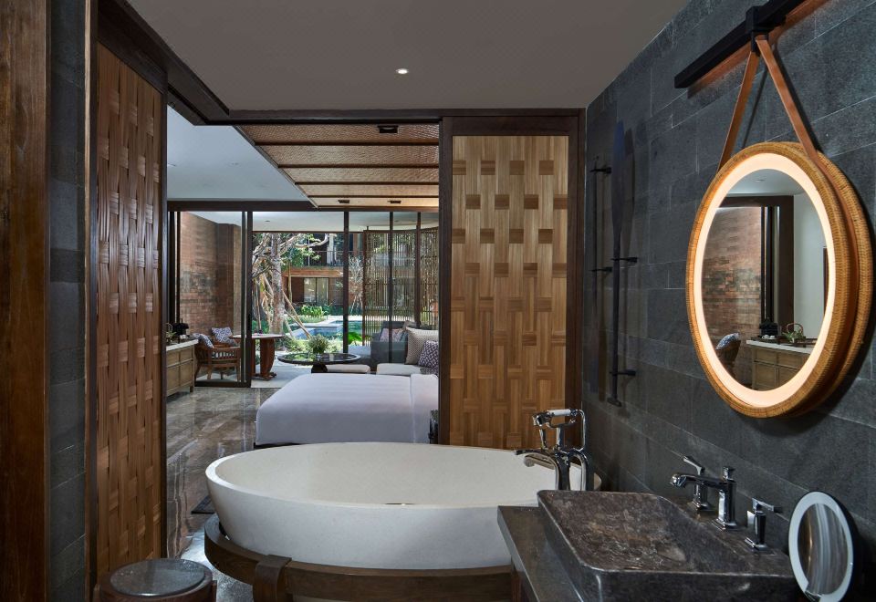 King Room With Pool View