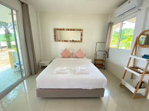Issara Beach Resort
