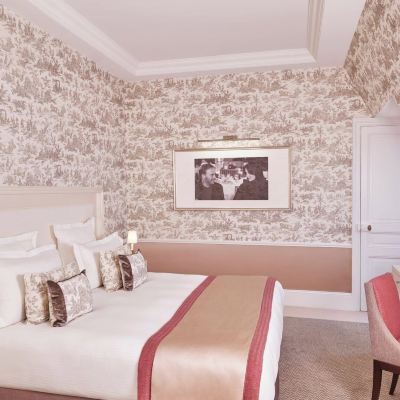 Un Homme Et Une Femme Suite Hôtel Barrière le Normandy Deauville Promo Code