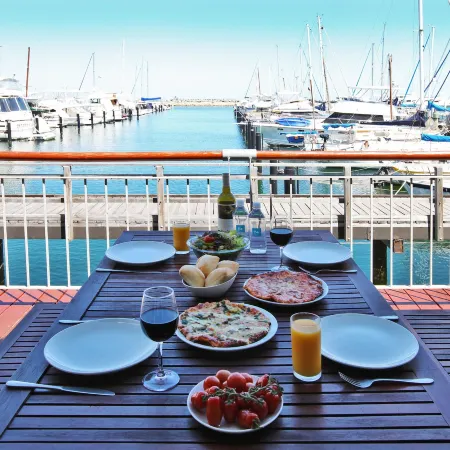 Be. Fremantle Отели в г. Фримантл