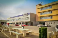 Hospedium Hotel Don Fidel Отели в г. 