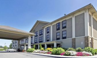 Quality Inn & Suites Boone - University Area - Housity