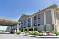 Quality Inn & Suites Boone - University Area
