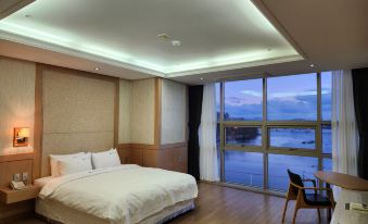 Benikea Hotel Yeosu - Housity