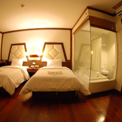 Junior Suite River City Hotel Promo Code
