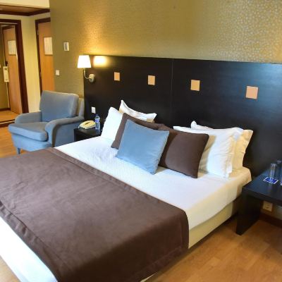 Standard Triple Room Douro Marina Hotel & Spa Promo Code