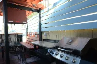 Merida Inn & Suites