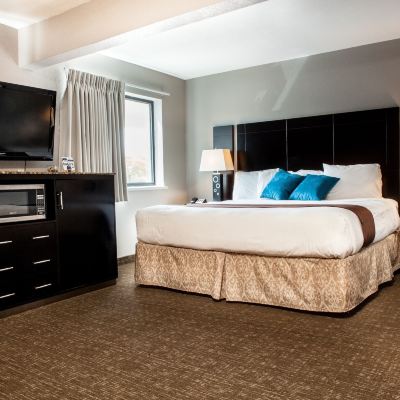 Traditional Room, 1 King Bed Heartland Inn Coralville Promo Code