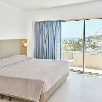 Superior Suite, 1 Bedroom, Partial Sea View Sunrise Oasis Promo Code