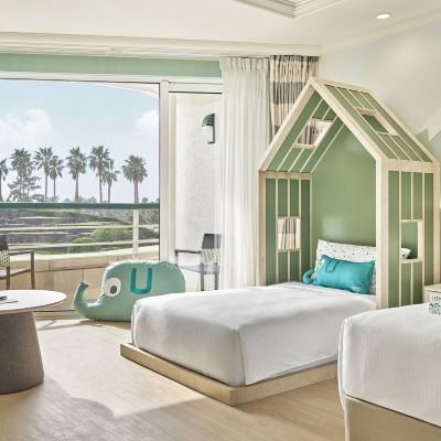 Kids Deluxe Poolside View Family Twin-Ird Chicken & Beer Set (Once Per Stay) 그랜드 조선 제주 쿠폰