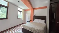 Anturios House Отели в г. 