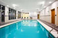 Holiday Inn AURORA NORTH- NAPERVILLE by IHG