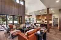 Modern Mountain Wellness Retreat in McCall, Idaho: 4 Bed · 4.5 Bath · Sleeps 10