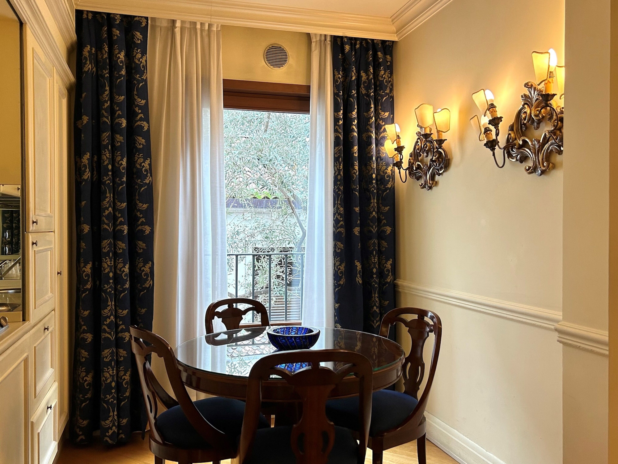 行政两卧室套房