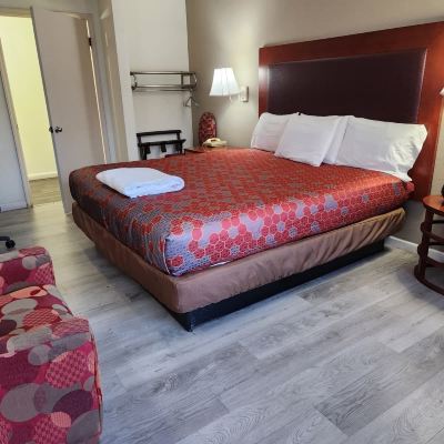 King Room-Smoking Elk Inn Promo Code