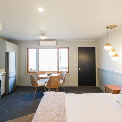 Double Room, Private Bathroom, Lake View (King/Kitchenette (Upper)) Seagull Bay Motel Promo Code