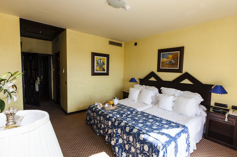 Double Or Twin DOUBLE OR TWIN STANDARD