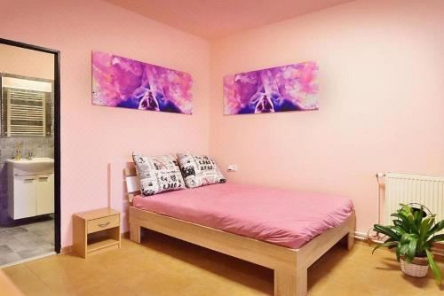 Nika Beds Double Room with Private Bathroom