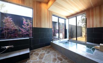 Hot Spring & Private Spa Rurinohama