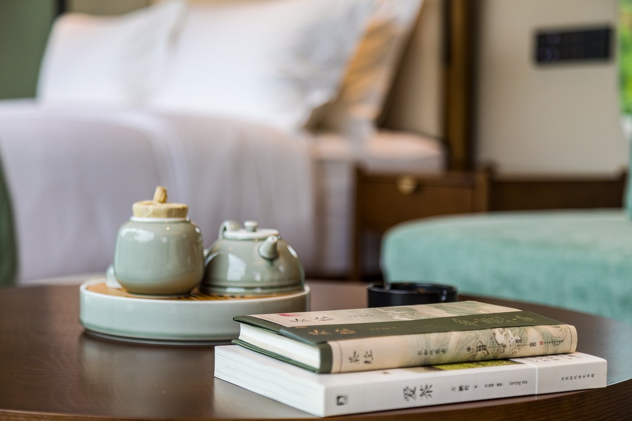 临水观景大床房