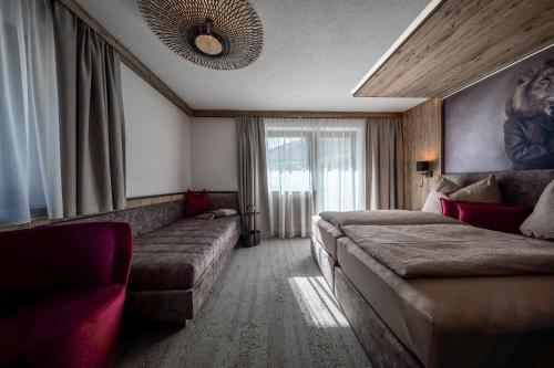 带阳台的三人房