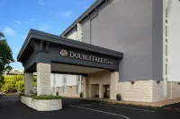 DoubleTree by Hilton Montgomery Downtown Hôtels à : 