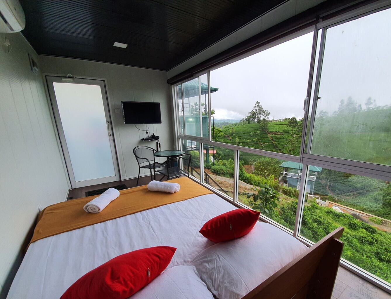 豪华小木屋，1张双人床，山景，花园区