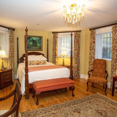 James Pierpont - Standard Queen Room Kehoe House Promo Code