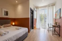Luxurious 3-Bedroom Seaside Retreat Fully Renovated in 2025