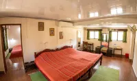 Bamboo Banks Farm & Guest House