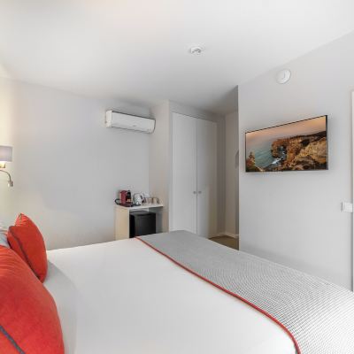 Double or Twin Room with City View Castelo Guest House Promo Code