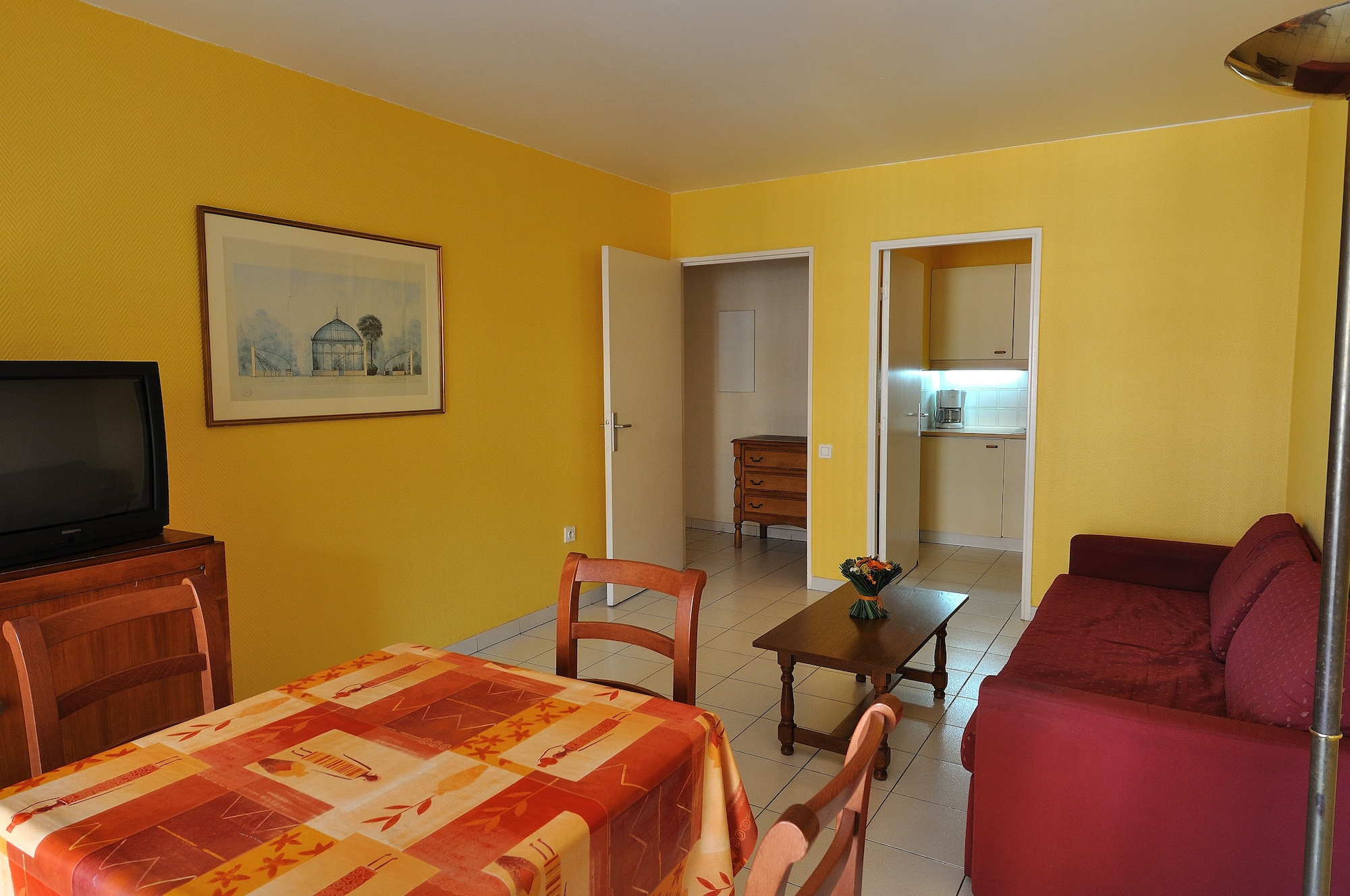 一卧室公寓（带阳台）