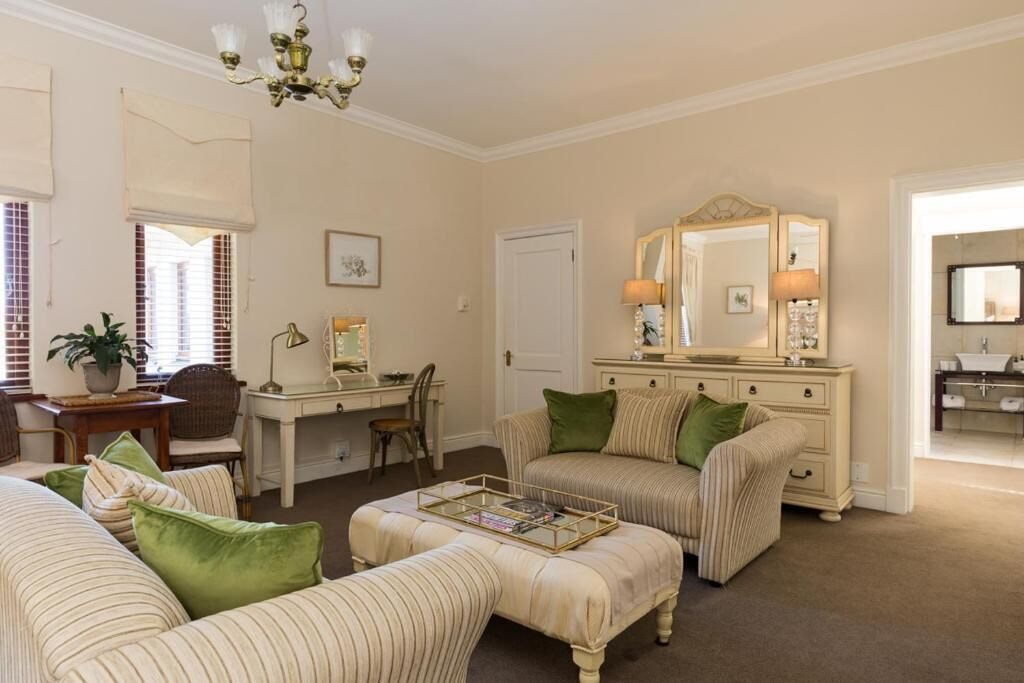 Fernwood Manor Boutique Guest House行政房 :the Almond Suite