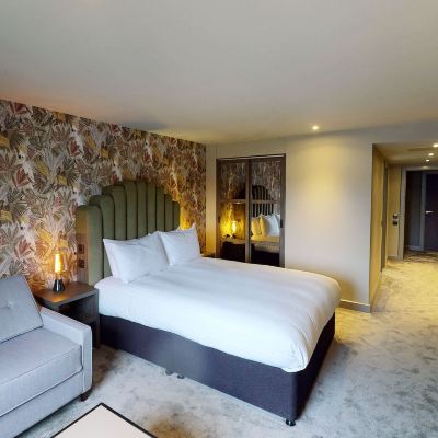 SPA Suite Van Dyk by Wildes Promo Code
