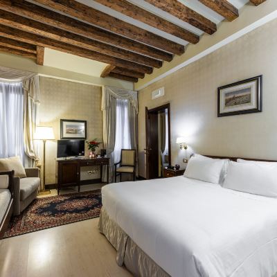 One-Bedroom Superior Double Room Ca' Del Nobile Promo Code
