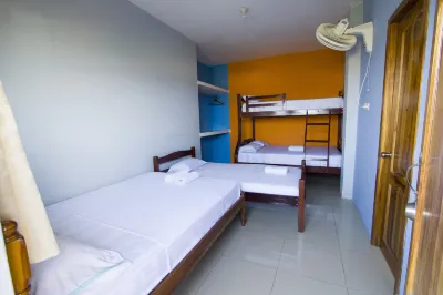 Hostal Alcazaba Hotel di 