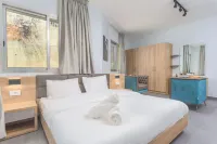 Grey - Elegant Apartments in Awkar Các khách sạn ở 