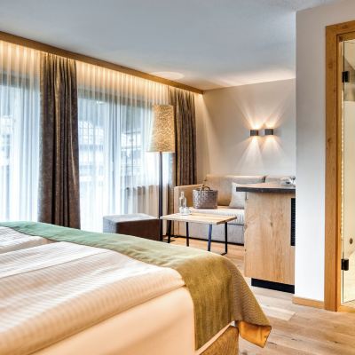 Deluxe Double Room with Balcony Hotel Habicher Hof Promo Code