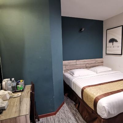 Super Deluxe King Room Meriton Inn Promo Code
