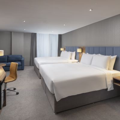 2張大床家庭房 倫敦希思羅機場 2 號和 3 號航廈希爾頓花園酒店優惠