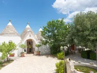 Trulli in Itria Valley with Infinity Pool
