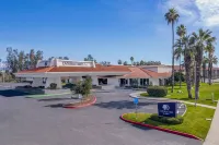 DoubleTree by Hilton Bakersfield Hotels in 